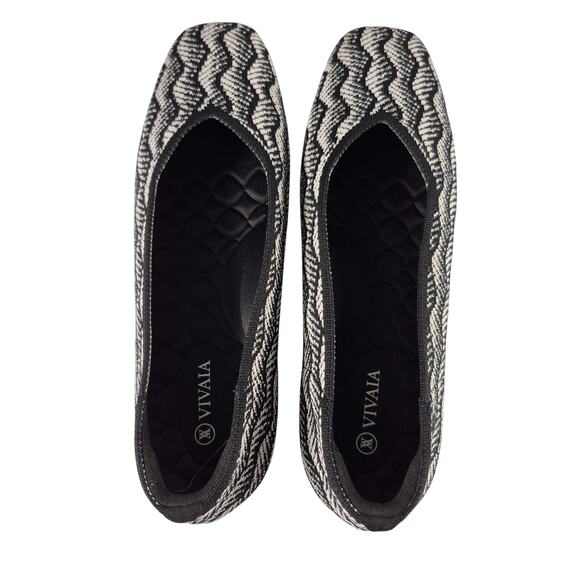 Vivaia Black White Margot Walker Square Toe V Cut Flats 43 US 10 1/2 NEW - Picture 3 of 5